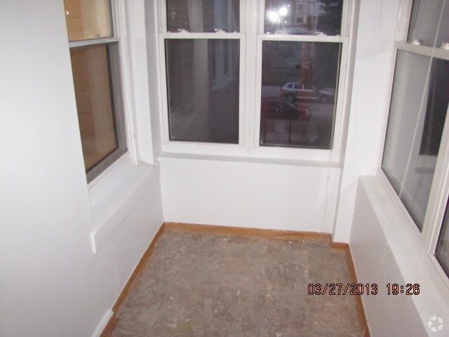 Building Photo - 4910 N Spaulding Ave