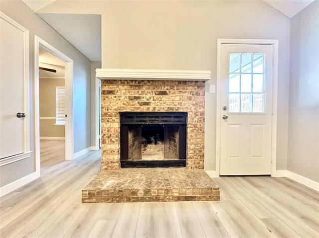 Building Photo - 1002 Bull Run St