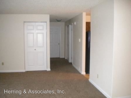 Building Photo - 1020 N Baker Ave