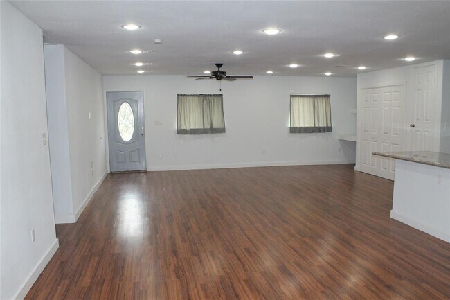Building Photo - 3718 Darlinghurst Dr
