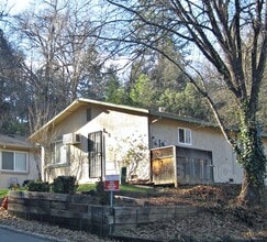 Building Photo - 2760 Coloma St