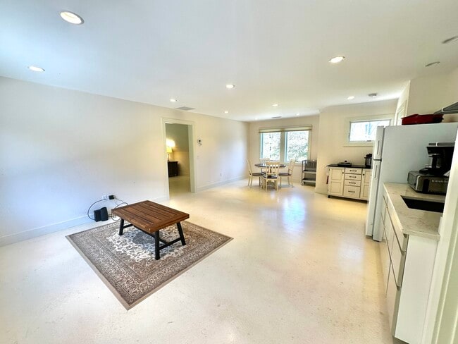 Foto del edificio - 175 Arch Bridge Rd