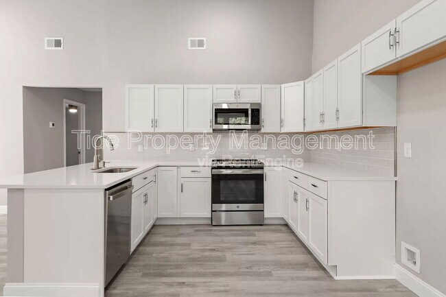 Foto del edificio - 1240 Maryland Dr
