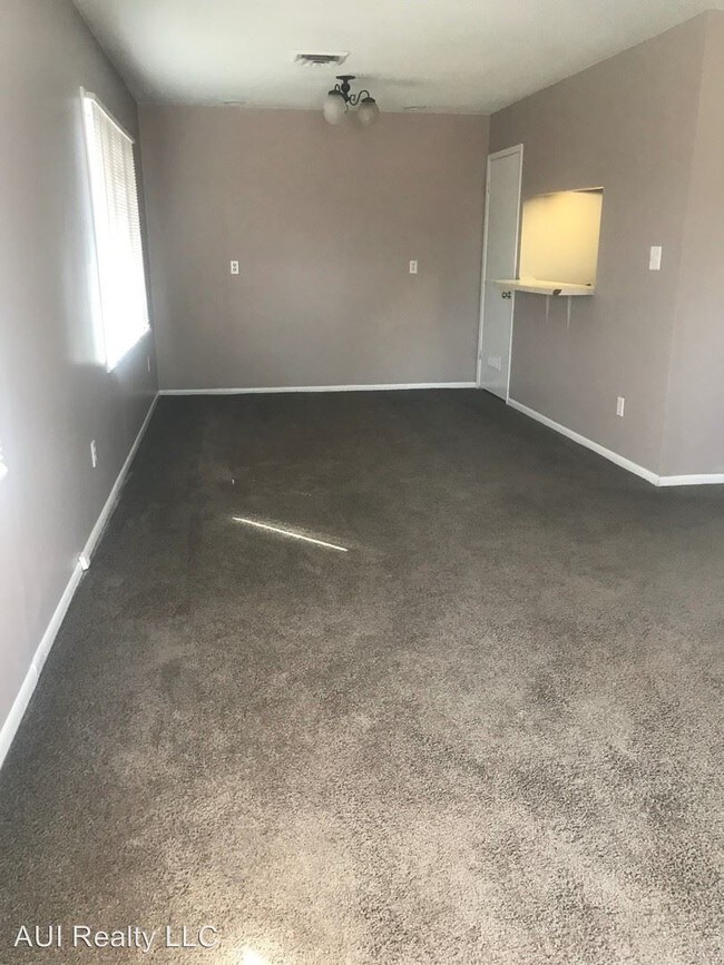 Foto del edificio - 7202-7208 E 87th Terrace