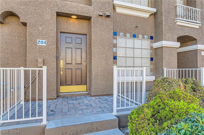 Building Photo - 7250 Diamond Canyon Ln