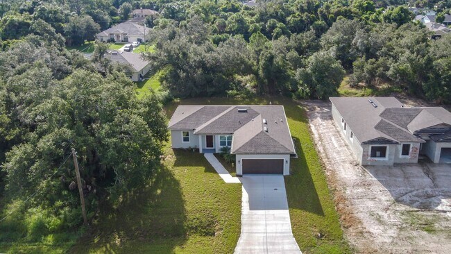 Foto del edificio - Brand New Home in North Port *3 Bedrooms &...