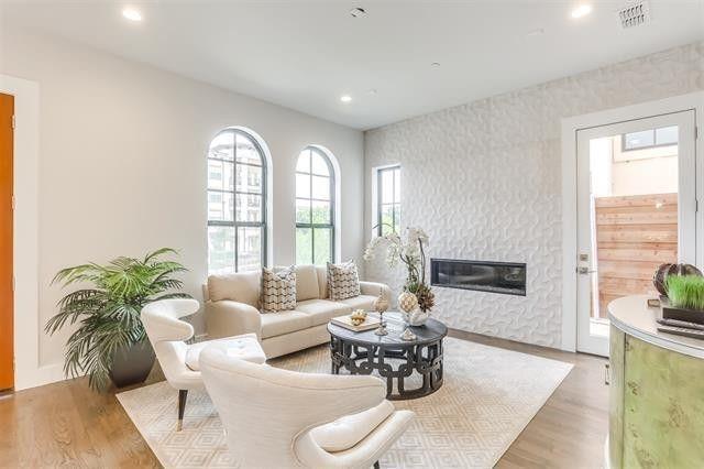 Foto del edificio - 2800 Lakeside Pkwy