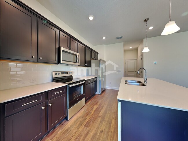 Foto del edificio - 27280 St Andrews Ave