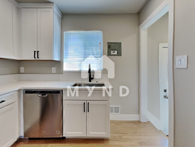 Foto del edificio - 10492 Marion Way