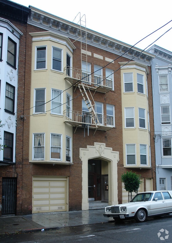Building Photo - 555 Broderick St