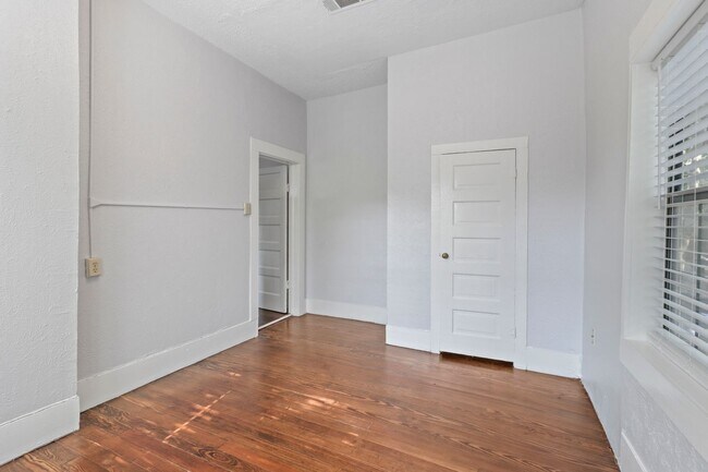 Foto del edificio - 516 Mill St