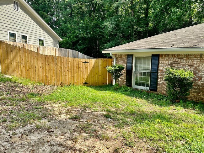 Building Photo - Marietta Rental (One Level Living)