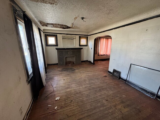 Foto del edificio - 15447 Griggs St