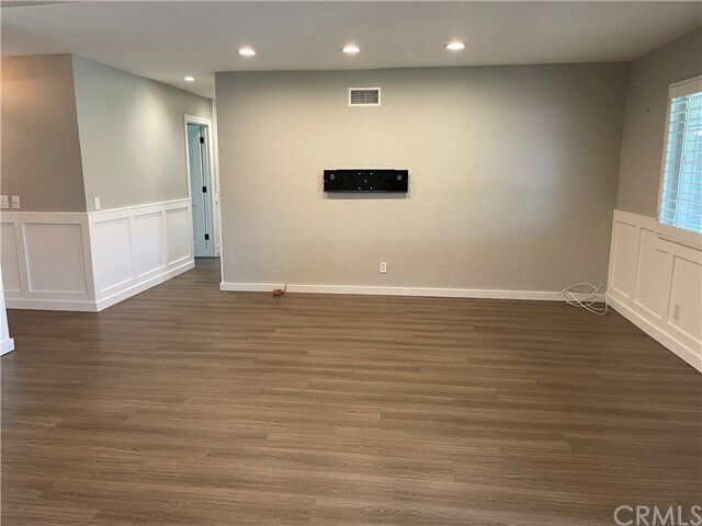 Foto del edificio - 12397 Lewis Ave