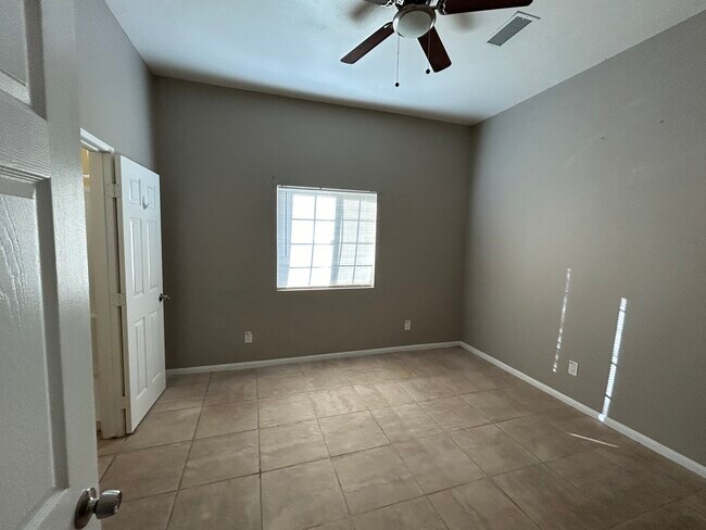 Building Photo - 15511 Wood Rd