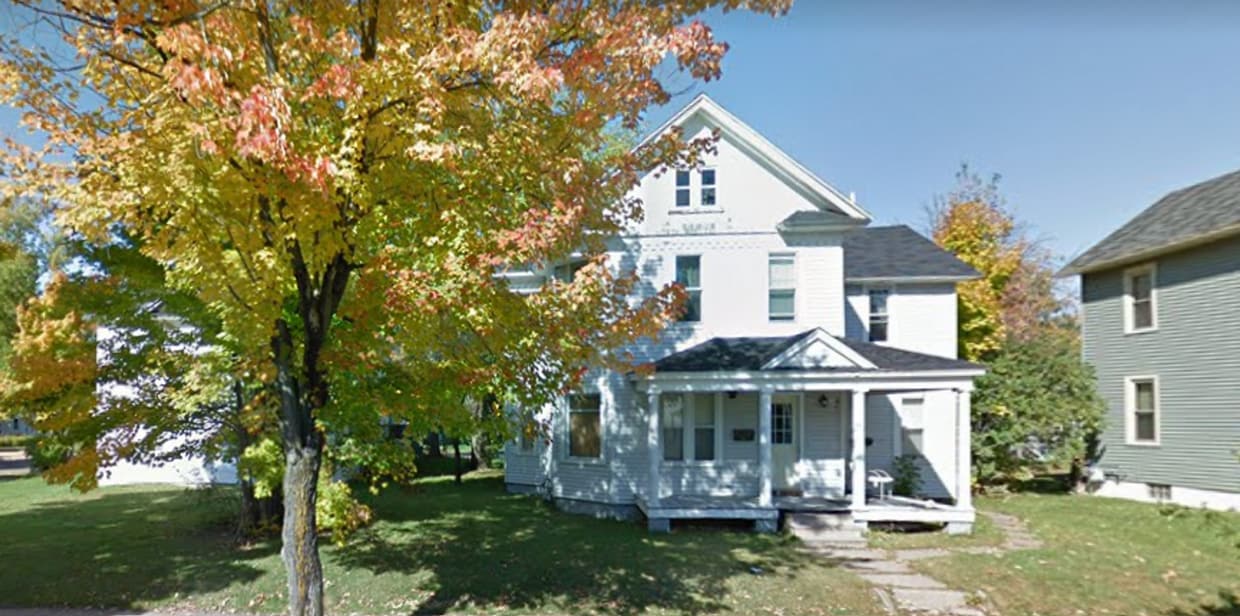 708 Chicago Ave Unit Upper, Wausau, WI 54403 Room for Rent in Wausau