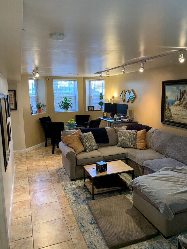 Front Room - 1541 W Wellington Ave