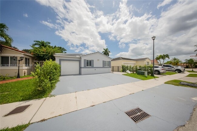 Foto del edificio - 17079 SW 142nd Pl