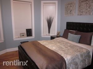 Foto del edificio - 1523 N Wicker Park Ave