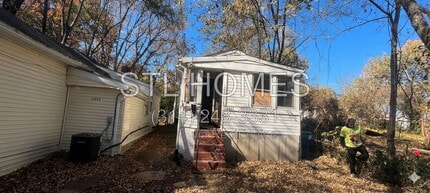 Building Photo - 5461 Hamilton Ave