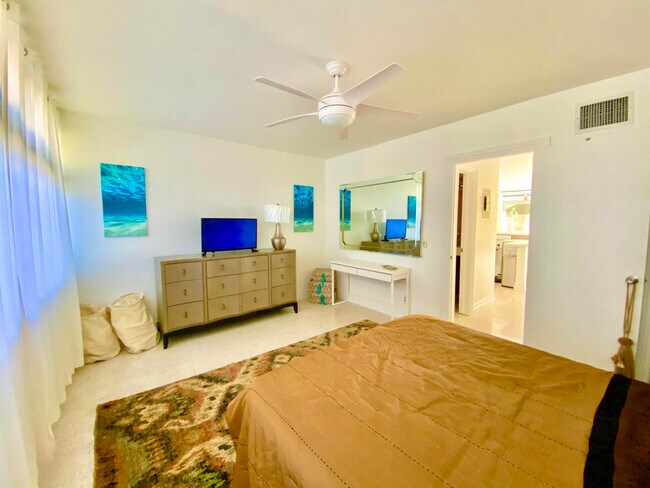 Foto del edificio - 55 NE Spanish Trail