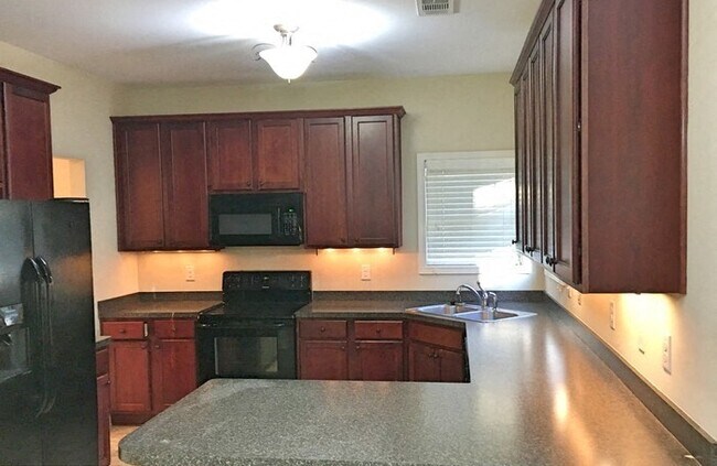 Building Photo - 6259 Cove Creek Dr