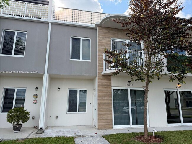 Building Photo - 25779 SW 144th Ave