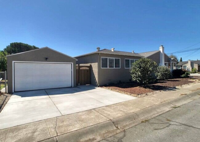 Foto del edificio - 1696 140th Ave