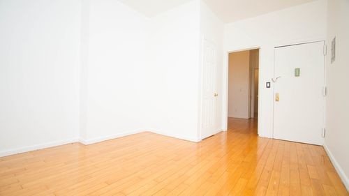 Foto del edificio - 203 Knickerbocker Ave