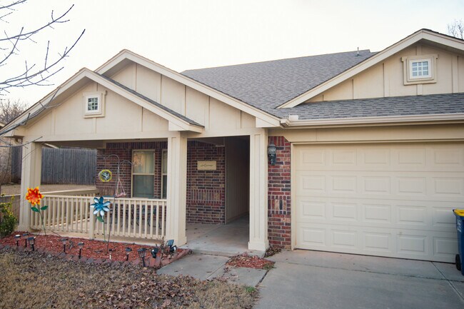 Foto del edificio - 912 S Linford Dr