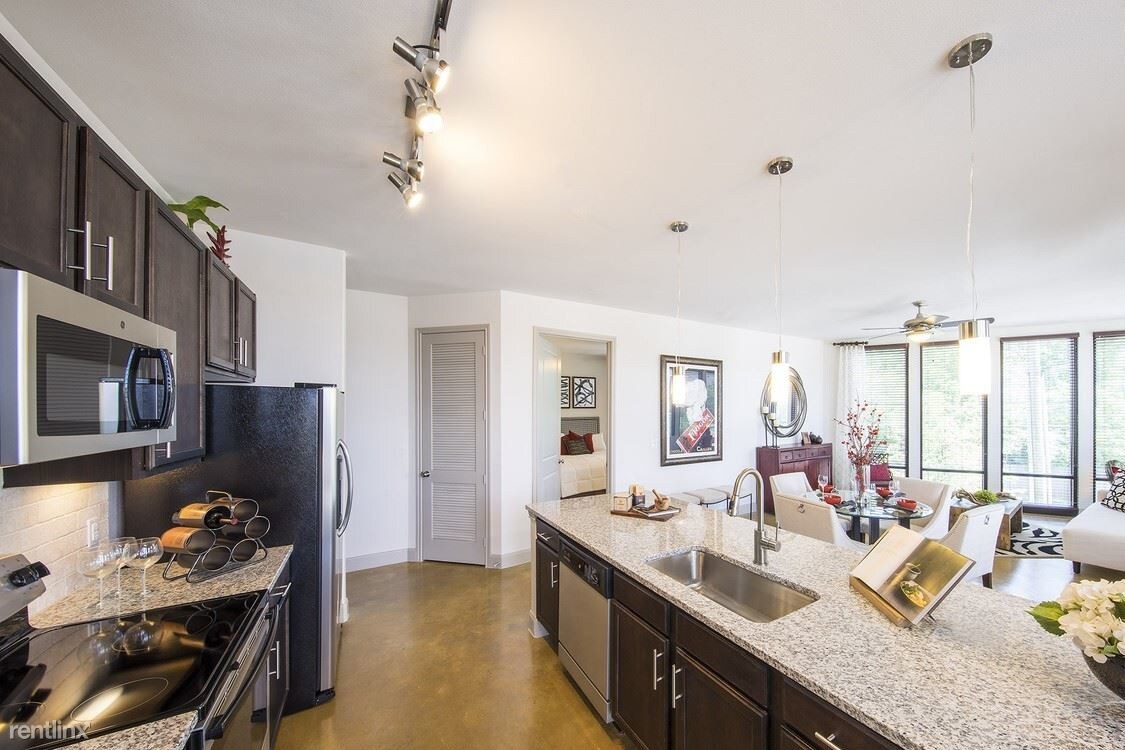 Foto principal - 5310 Weslayan St