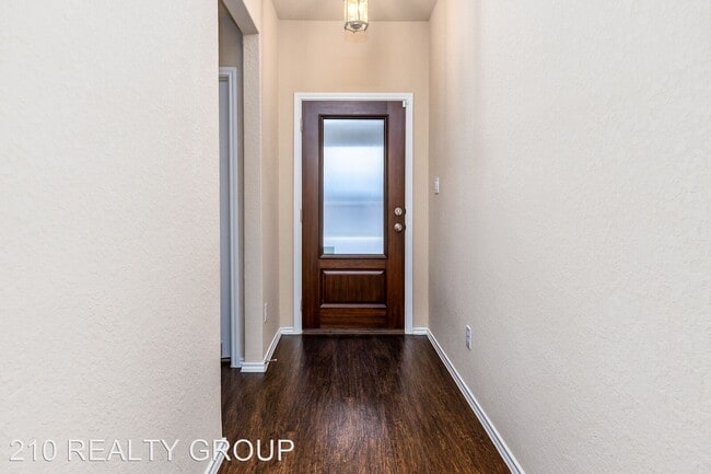 Foto del edificio - 3 br, 2 bath House - 2214 MARBACH WOODS