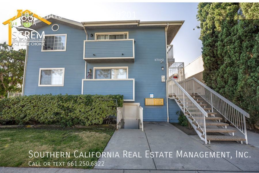 Foto principal - Two Bedroom Condo in Granada Hills