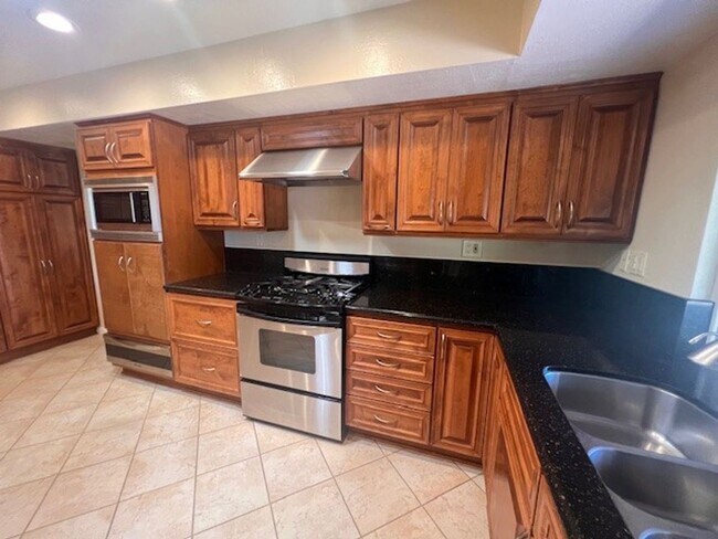 Foto del edificio - New Price!  COUNTRY LIVING AT ITS BEST