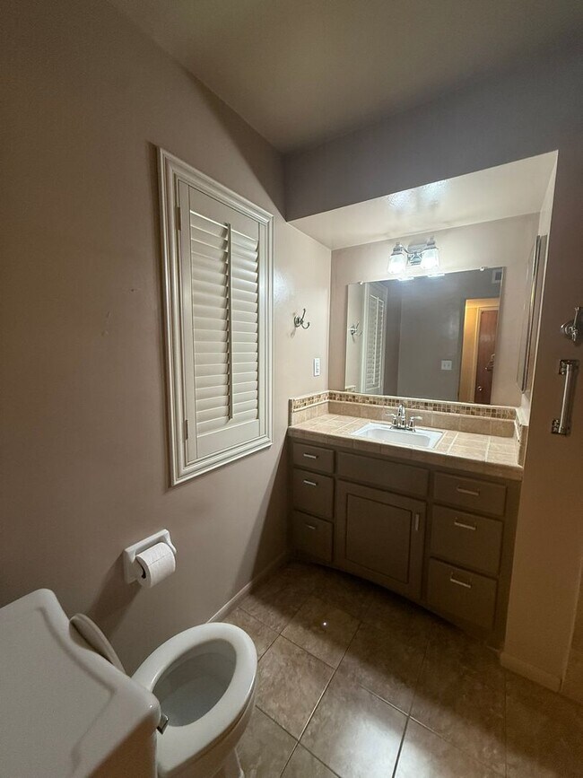 Foto del edificio - 2520 Oakwood Dr