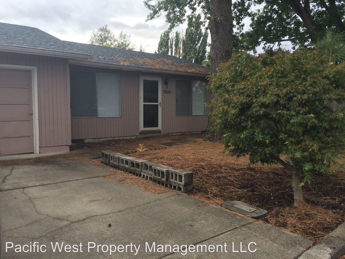 Primary Photo - 1603 Lincoln Way