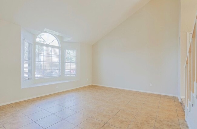 Photo - 5829 S 42nd St (Phoenix, AZ) House