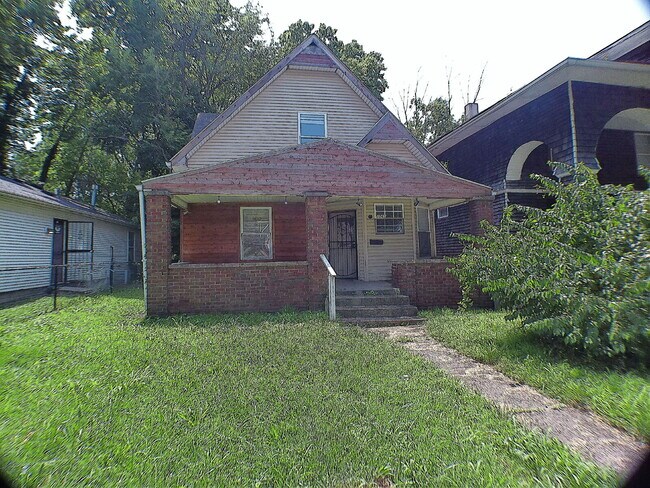 Building Photo - 1061 W 33rd St