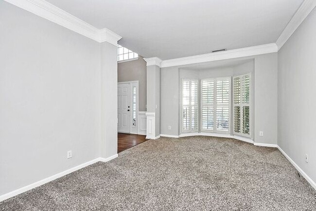 Building Photo - Wonderfully Updated 4BD/2.5BA Cul-de-Sac Home!