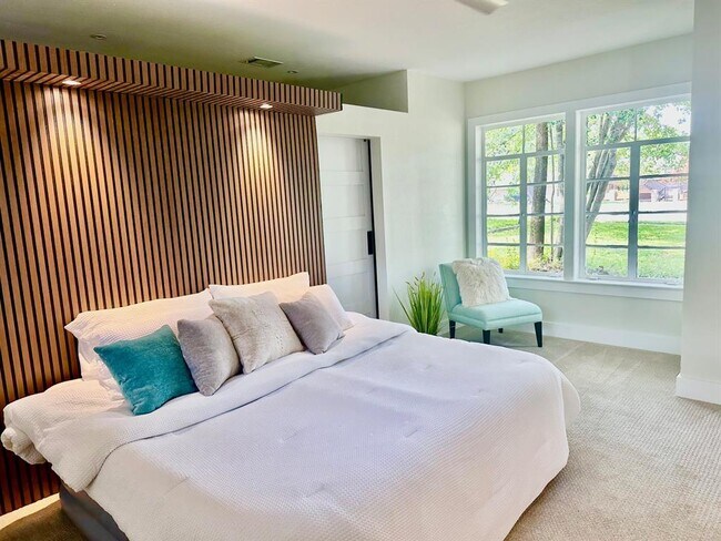 Foto del edificio - 4406 Airport Blvd