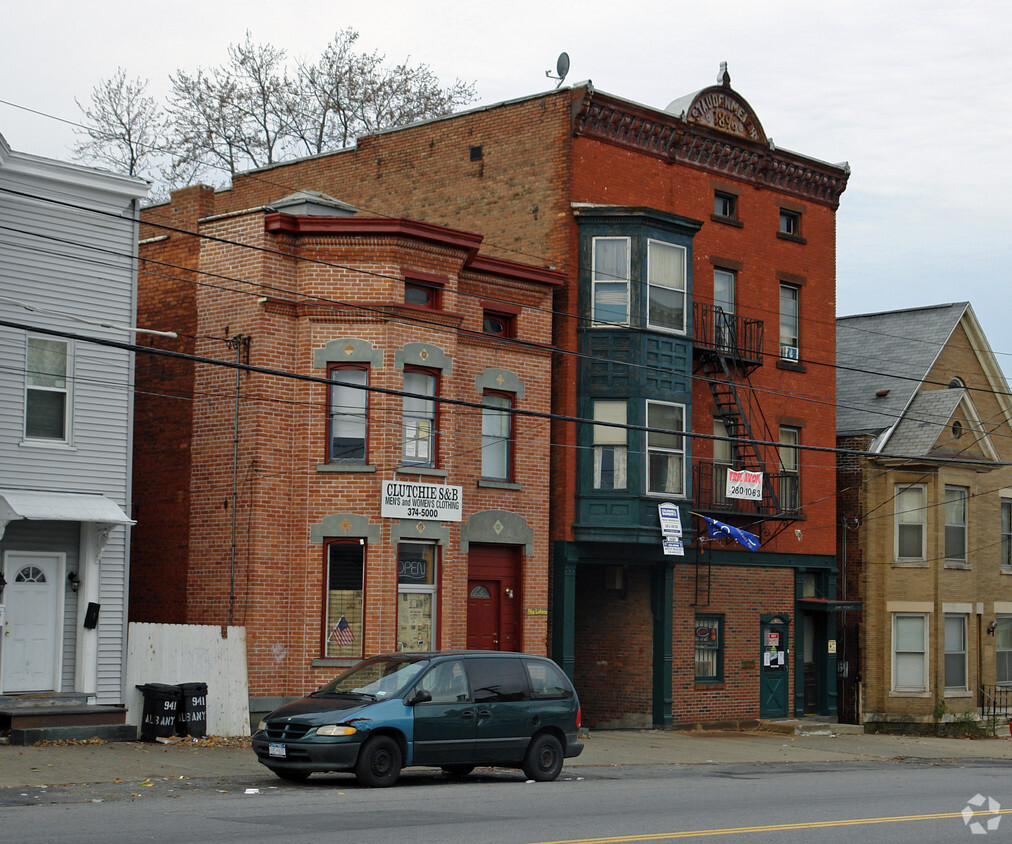 Building Photo - 766 State St