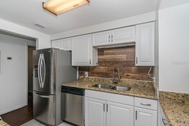 Foto del edificio - 2842 W Shelton Ave