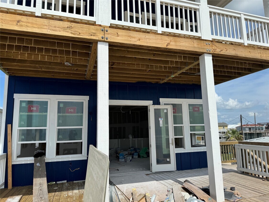 Foto del edificio - 16728 West Beach