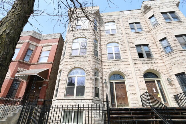 Building Photo - 1222 W Flournoy St