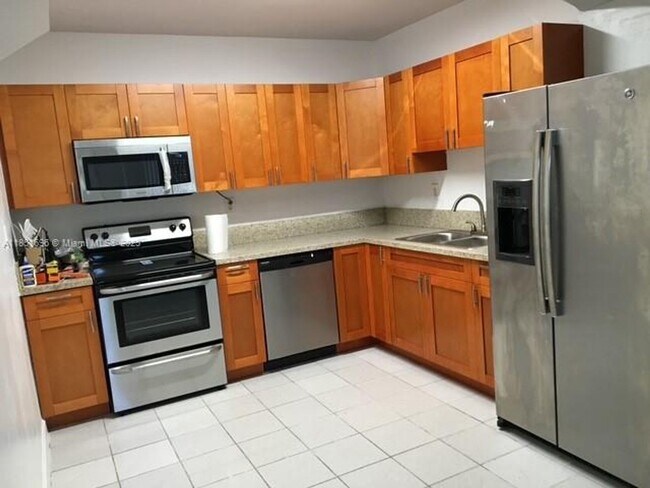 Building Photo - 6313 Hayes St