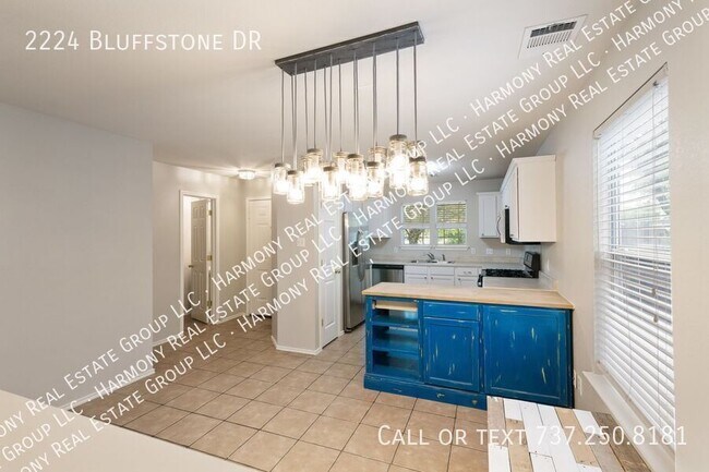 Foto del edificio - 2224 Bluffstone Dr