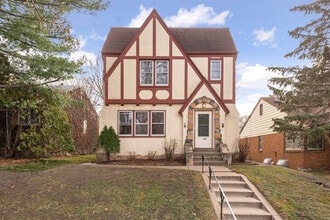 Building Photo - 1652 Randolph Ave