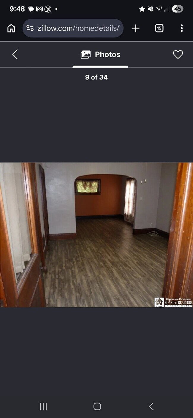 Foto del edificio - 70 Pershing Ave