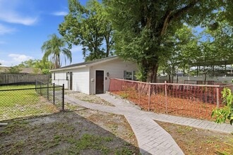 Building Photo - 15509 Casey Rd