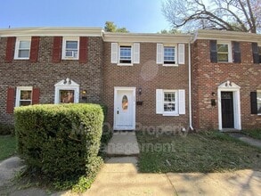 Building Photo - 534 Olde Greenwich Cir